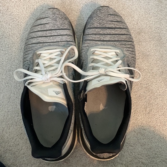 ADIDAS ULTRABOOST SIZE 11 - Picture 3 of 5